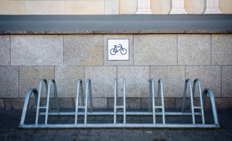 Rack à vélo : guide complet pour choisir le bon support